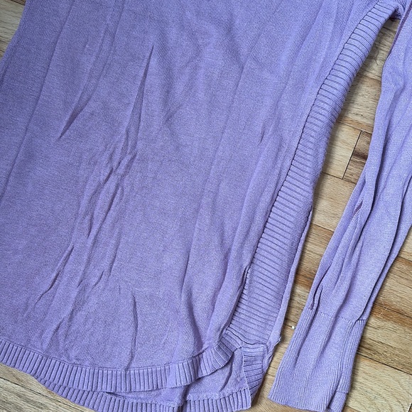 Lululemon sweater - Picture 3 of 4